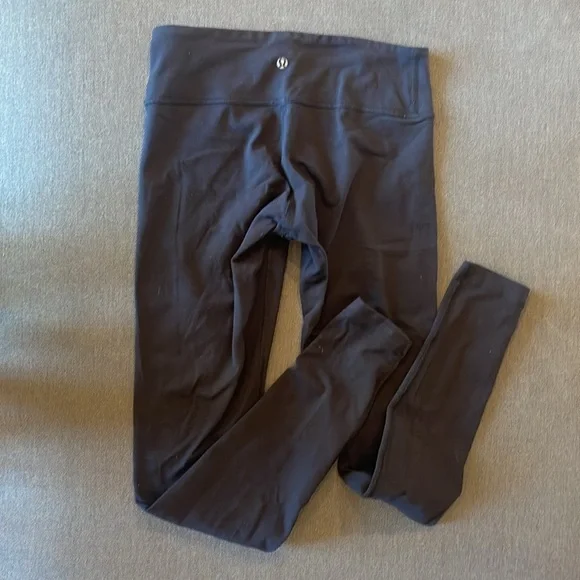 Lululemon leggings, size 6. 2 pairs - Picture 2 of 4